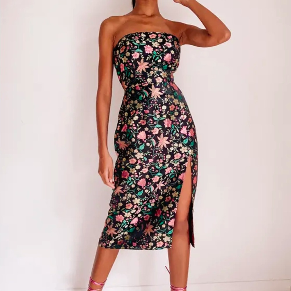 Lulu’s Make a Move Black Satin Floral Jacquard Strapless Midi Dress